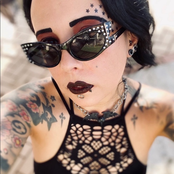 sunglasses black frame with clear crystals - Picture 11 of 14